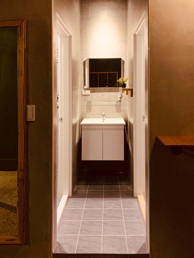 Bathroom 2, Yian2, Changhua