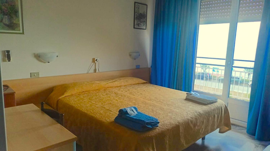 Bedroom 2, B&B Solana, Savona