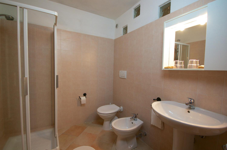 Bathroom, Madonna del Carmine, Siena