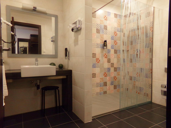 Bathroom 2, Hotel im Ried, Donau-Ries