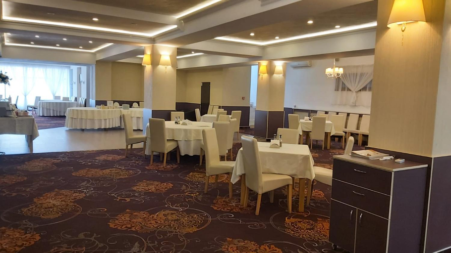Food & Drinks 3, Hotel Story, Targu Jiu