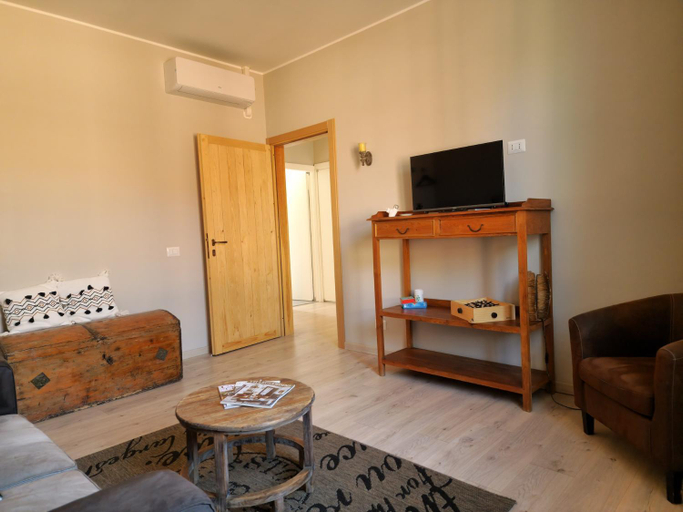 Others 4, B&B Benvenuto, Varese