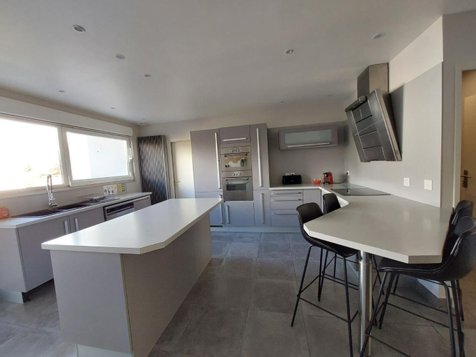 Dining Room 8