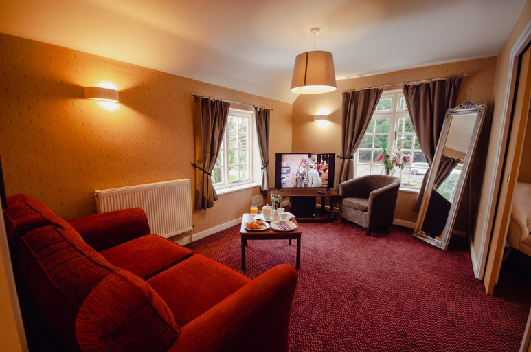 Bedroom 2, Howfield Manor Hotel, Kent