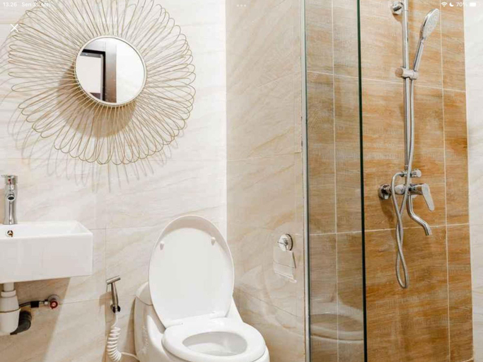 Bathroom 4, SLEPTOPIA At Formosa Residence new best cozy place in town, Batam