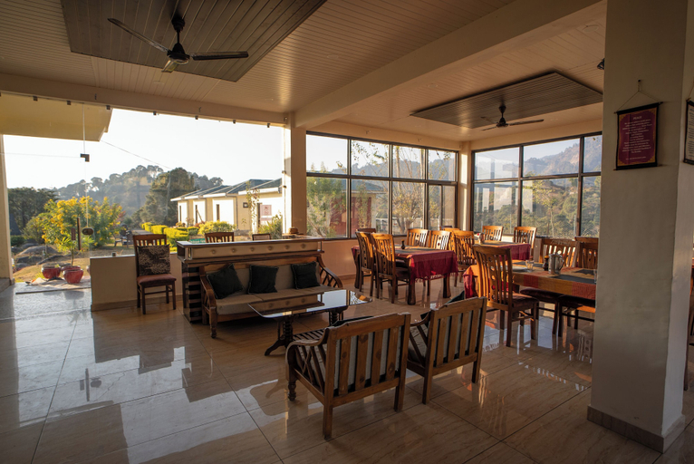 Food & Drinks, spirtitual staycation, Kangra