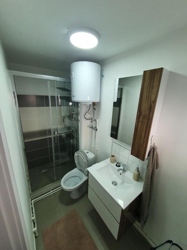 Bathroom 2, Relax Apartmani Kladovo, Kladovo