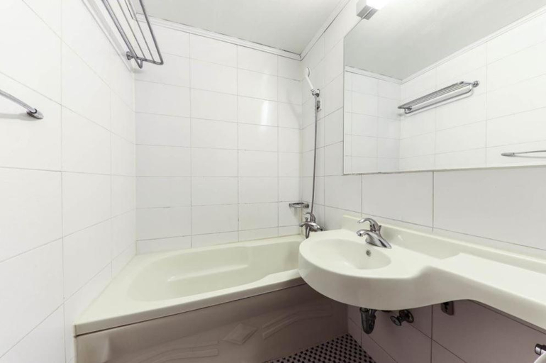 Bathroom 3