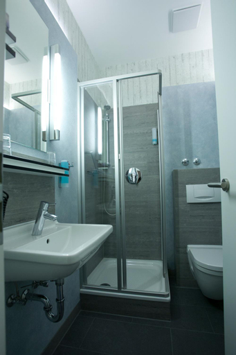 Bathroom 5