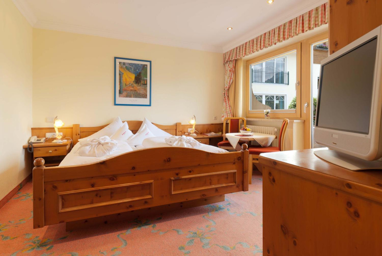 Bedroom, Sporthotel Schonruh, Reutte