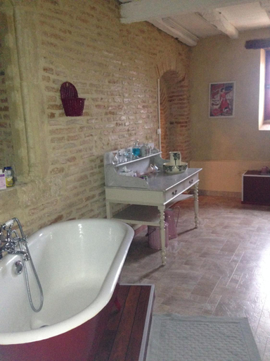 Bathroom 5, Chateau de Vallègue, Haute-Garonne