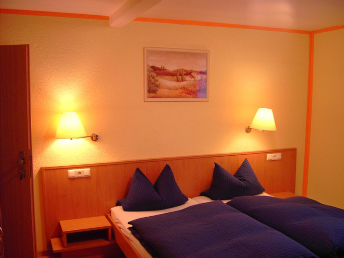 Bedroom 2, Hessisches Haus, Darmstadt-Dieburg