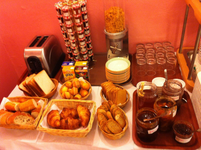Food & Drinks 5, La Taverne, Gard