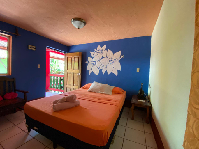 Bedroom 2, Las Palmeras OceanView Hotel and Dive Center, Laguna de Perlas