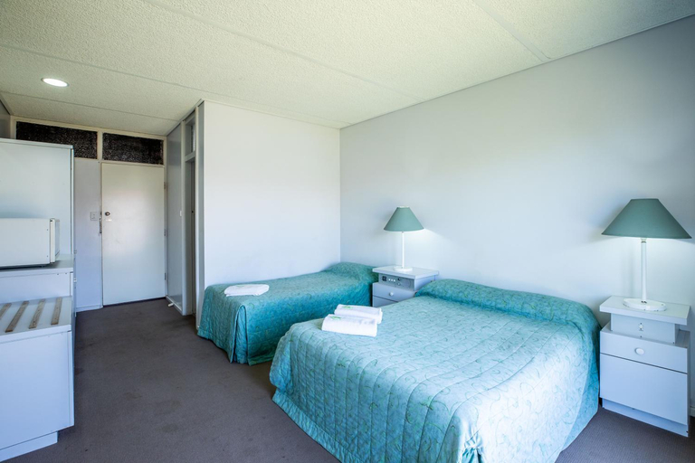 Bedroom 2, Augusta Hotel Motel, Augusta-Margaret River