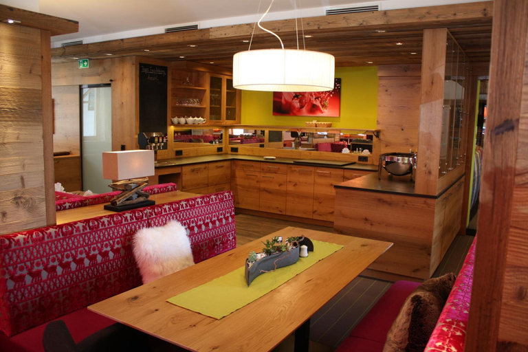 Others 5, Hotel Toni, Landeck