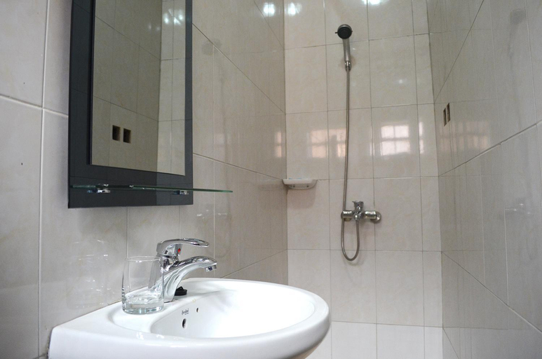Bathroom 4, Mt. Zion Hotel Annex, Kampala