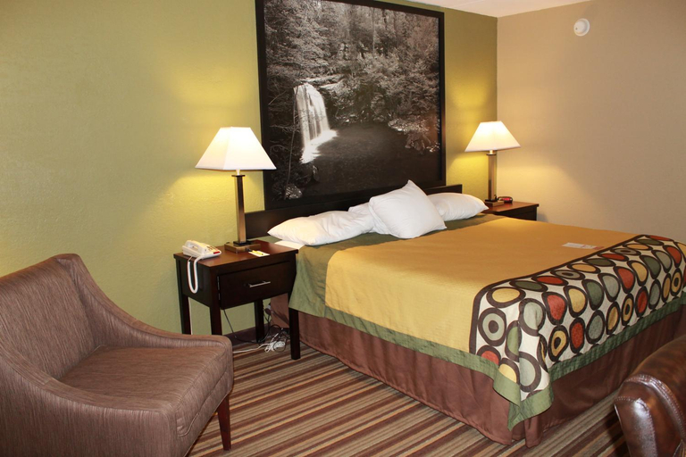 Bedroom 3, Super 8 by Wyndham Morrilton, Conway
