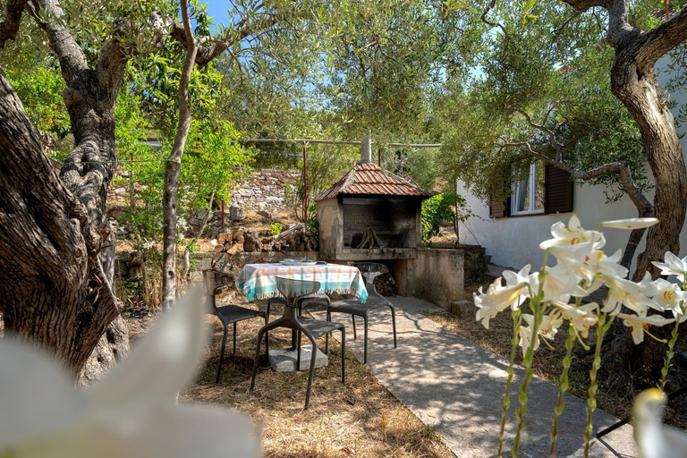 Others 3, Holiday Home Sansevic, Stari Grad
