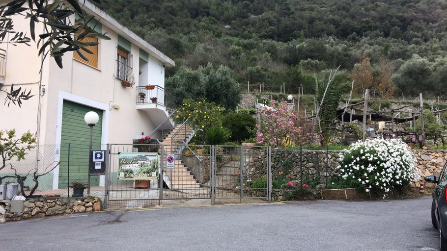 Others 5, Agriturismo Barilaro, Savona