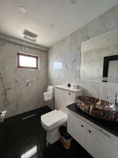 Bathroom 3