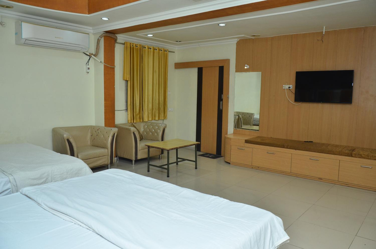 Others 4, Hotel Balaji, Gwalior