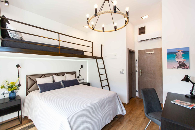 Others 2, Premium Rooms by Hi5 - Style at the Comedy Theater, Budapesti