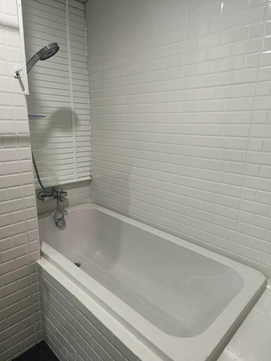 Bathroom 29
