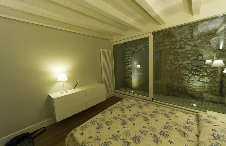 Bedroom 2, La Casa Del Porto, Bergamo