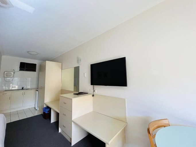 Others 3, 1BR at Moseley st Glenelg 30, Adelaide