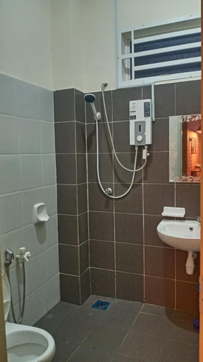 Bathroom 3, illa Bella Homestay Jasin (Muslim Only), Jasin