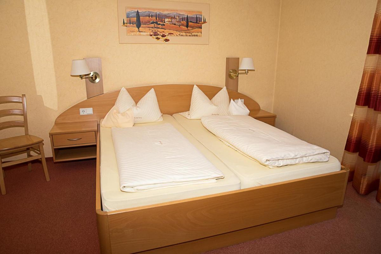 Bedroom 2, Gastehaus Lorz, Erlangen-Höchstadt