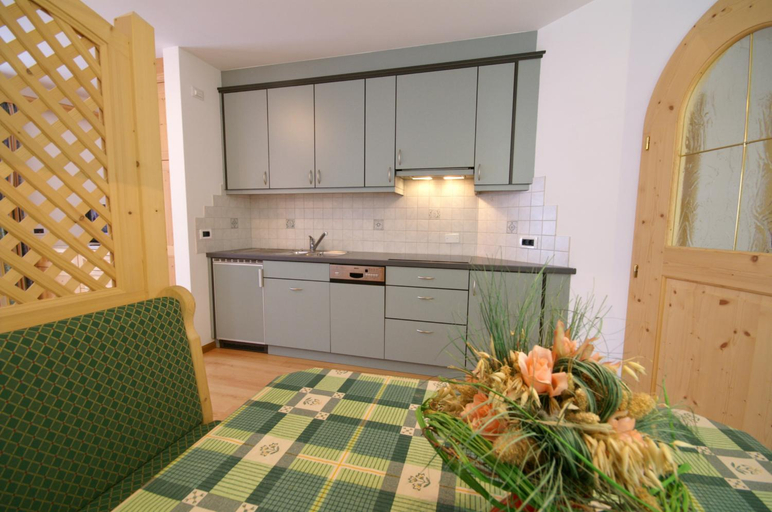 Others 4, Appartamenti Residence Pars, Bolzano