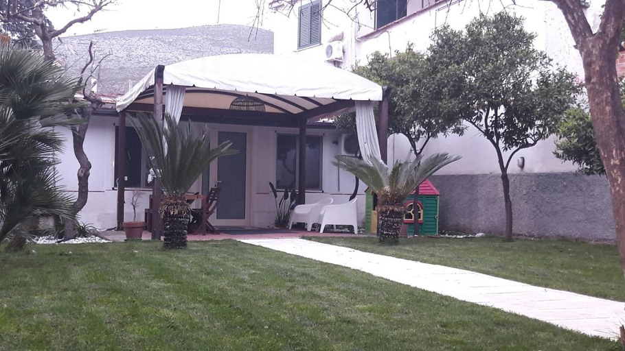Garden 4, Blue B&B, Latina