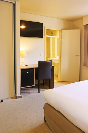 Bedroom 2, Hotel Les Dunes, West-Vlaanderen