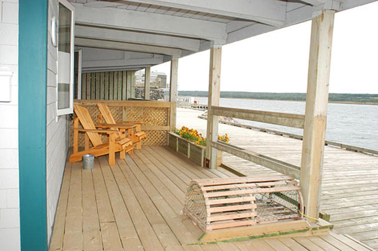 Others 5, Auberge Bay Wind Suites, Inverness