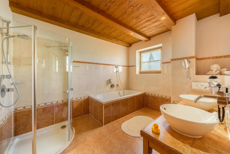 Bathroom 13