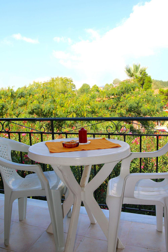 Others 4, Romeo & Juliet, Ionian Islands