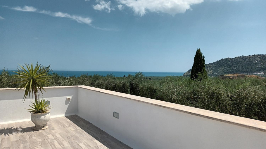 Others 2, B&B Sperlonga, Foggia