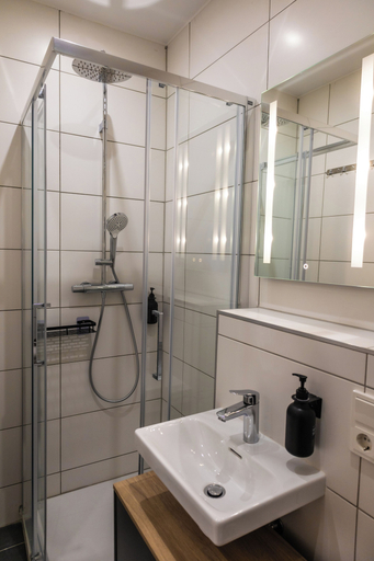 Bathroom, HLN APARTMENTS, Regionalverband Saarbrücken