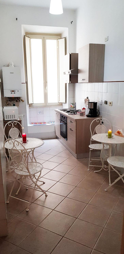 Others 3, Myomax Guesthouse, Rome