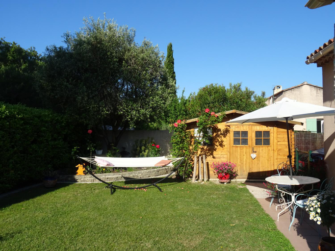 Others 4, Chez Carole et Roger, Vaucluse