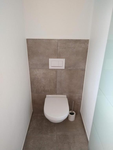 Bathroom 4