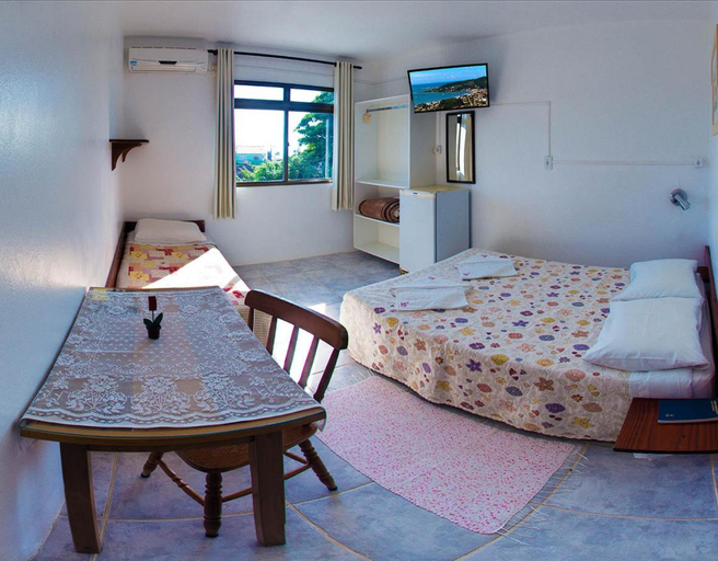 Bedroom 2, Lobo Hotel, Garopaba