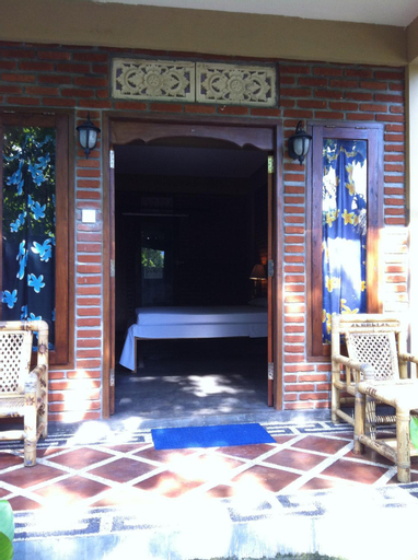 Satria Bungalow, Badung