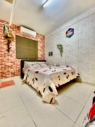 Others 4, Putravilla Condominium Lovely & Spacious with Public Pool, Kuala Lumpur