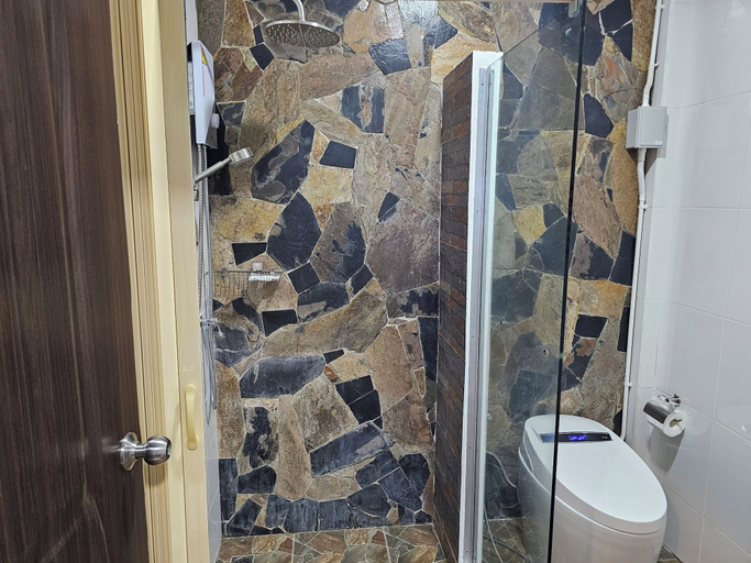 Bathroom 4, The Son Resort, Pran Buri