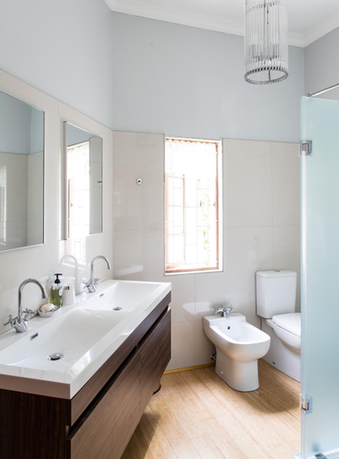 Bathroom 3, 22 Van Wijk Street Tourist Accommodation, Cape Winelands