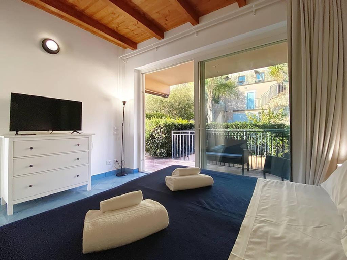 Bedroom 2, Grand Bleu Magara, Palermo