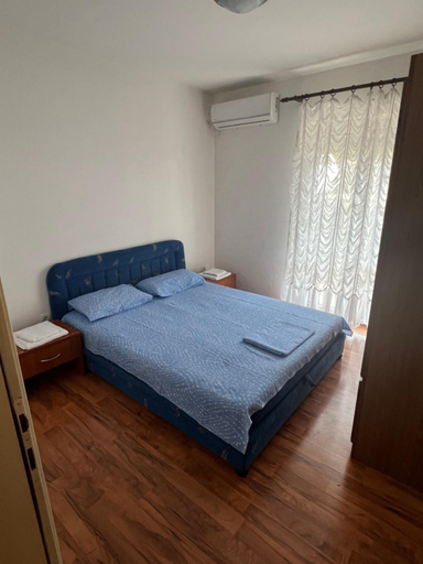 Others 5, Apartman Savo